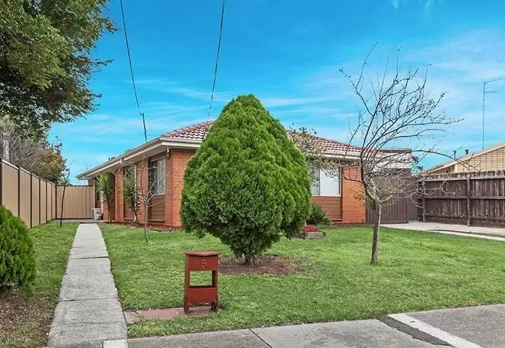 5 Dartmoor Court, Meadow Heights VIC 3048