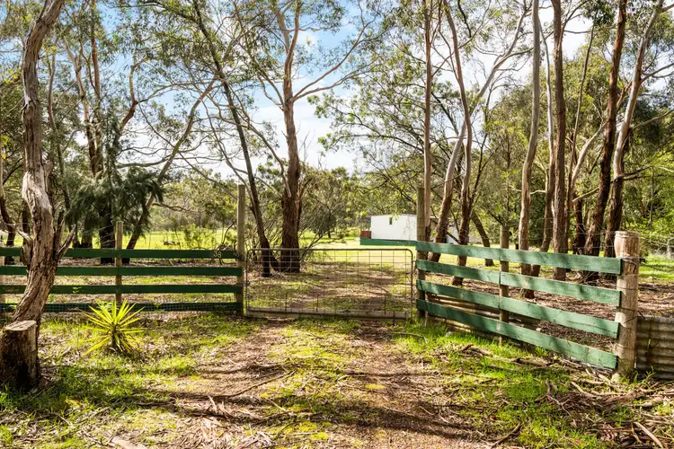 38 Bliss Road, Dereel VIC 3352