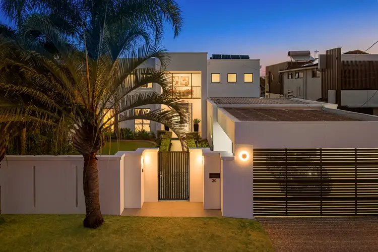 30 Park Avenue, Broadbeach Waters QLD 4218
