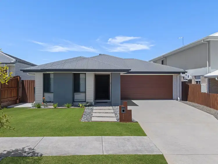 25 William Street, Deebing Heights QLD 4306