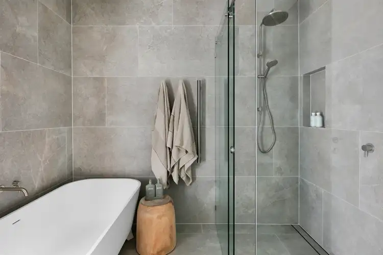 Sixth view of Homely house listing, 27 Manakin Avenue, Burleigh Waters QLD 4220