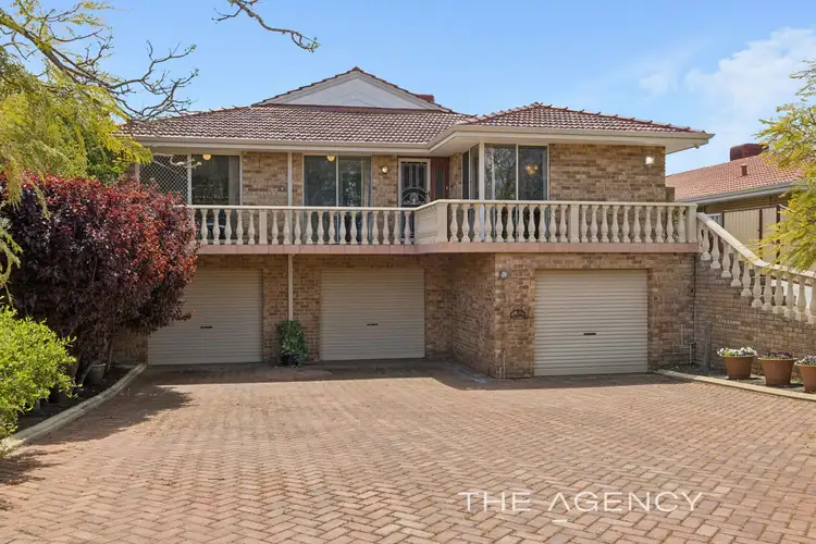 17 Constantine Way, Marangaroo WA 6064
