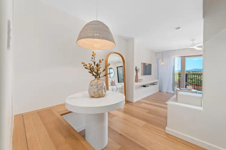 Fourth view of Homely unit listing, 4/27 Gilbert Crescent, Castle Hill QLD 4810