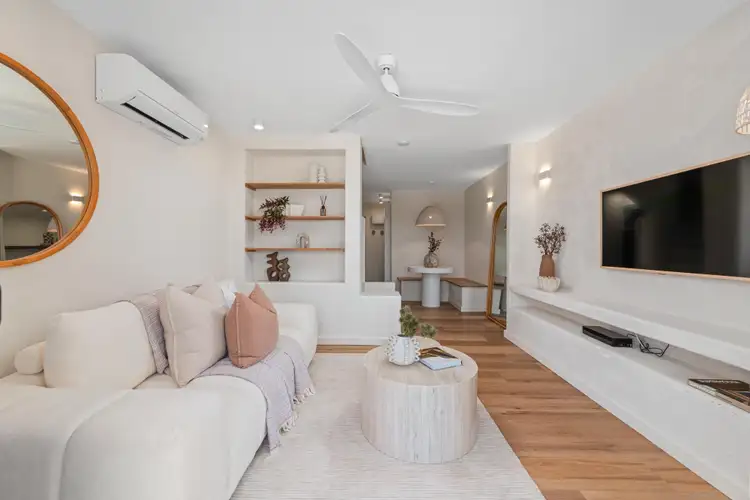 Fifth view of Homely unit listing, 4/27 Gilbert Crescent, Castle Hill QLD 4810