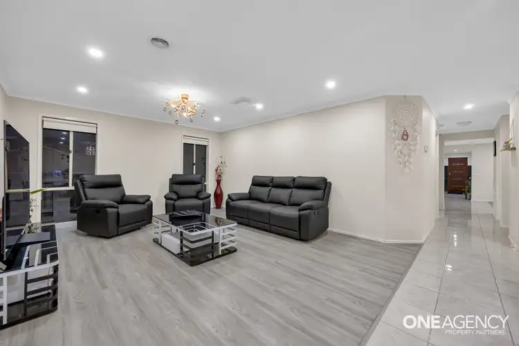 Sixth view of Homely house listing, 117 Featherbrook Drive, Point Cook VIC 3030