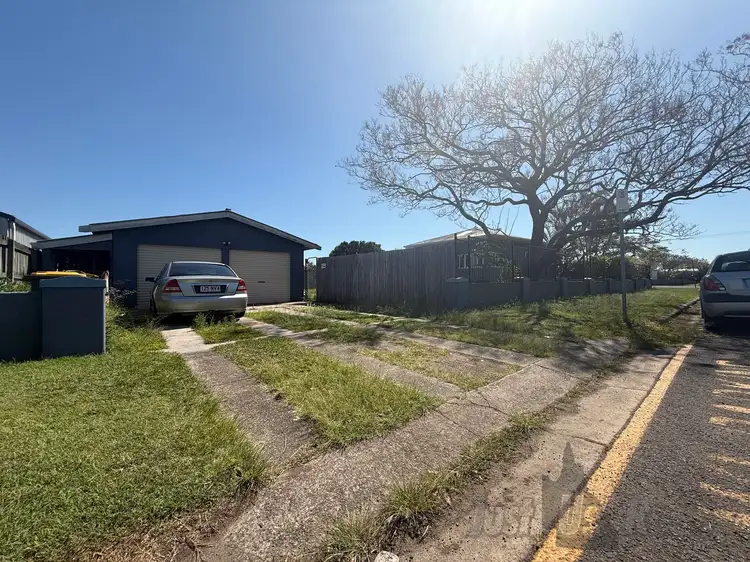 15 Griffith Street, Bundaberg South QLD 4670