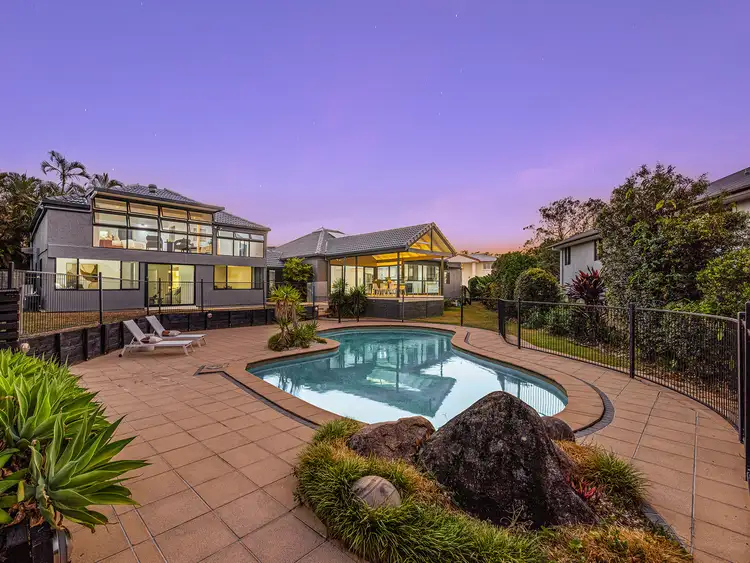 2 Wills Court, Mount Ommaney QLD 4074