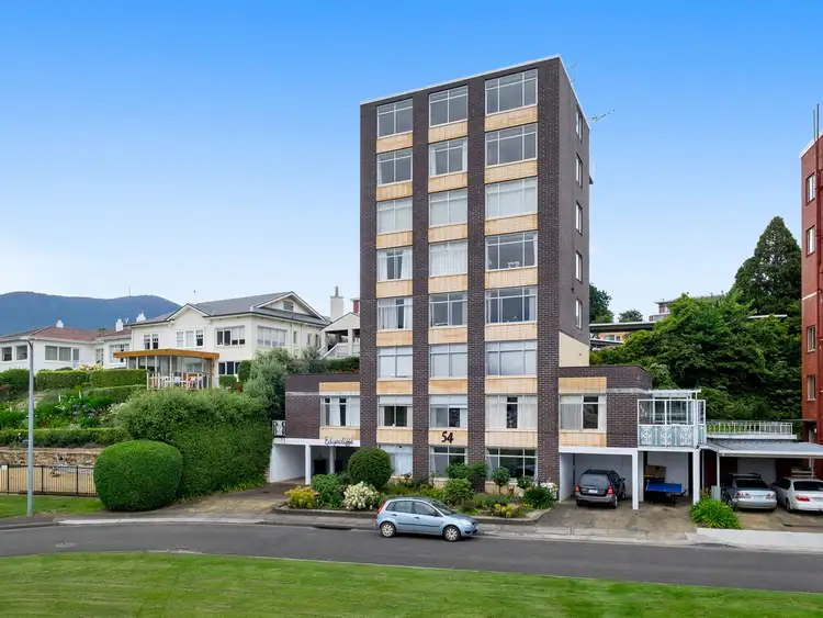 8/54 Marieville Esplanade, Sandy Bay TAS 7005