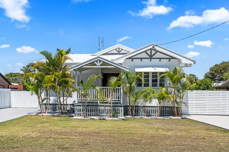 12 Hamer Street, Urangan QLD 4655