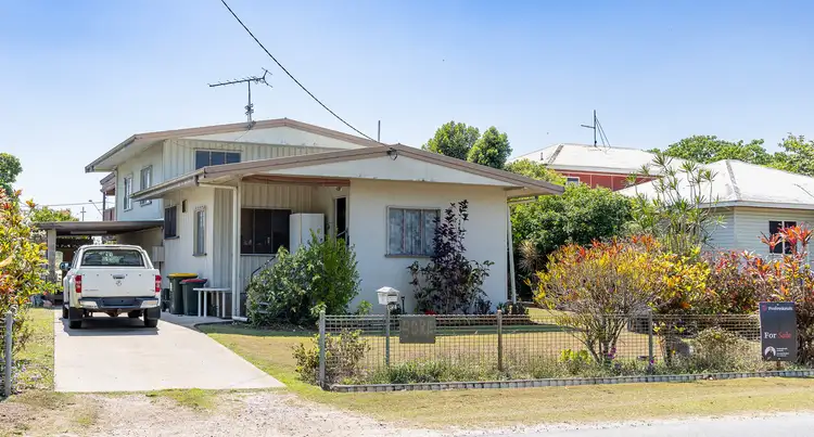 82 Bowen Street, Cardwell QLD 4849