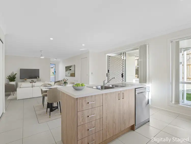 Fifth view of Homely semi-detached listing, 1/25 Balonne Street, Plainland QLD 4341