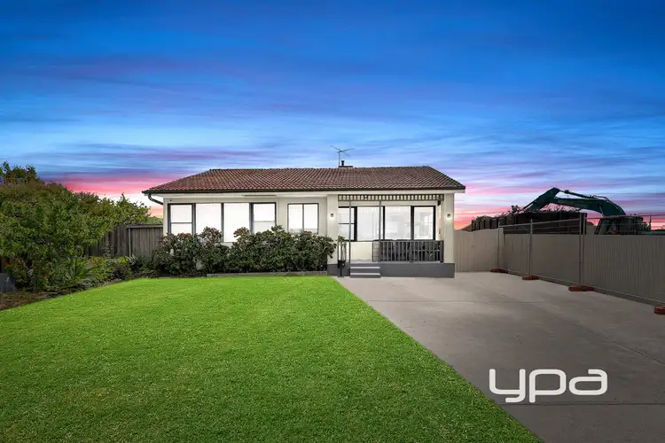 19 Romsey Crescent, Dallas VIC 3047
