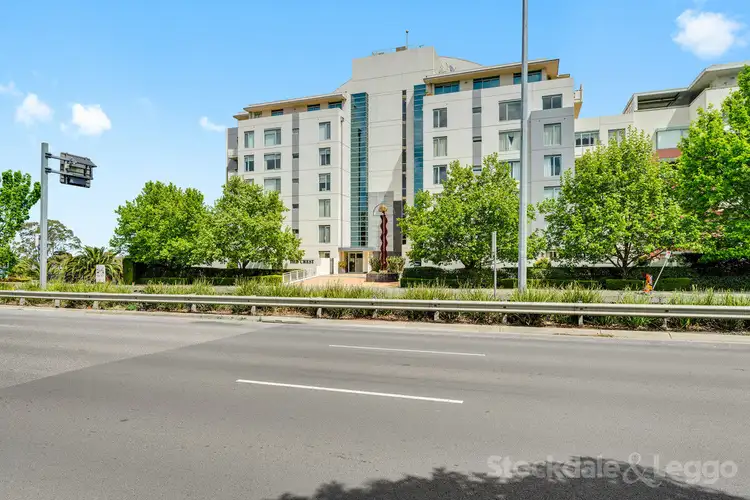 5002/2 Sovereign Point, Doncaster VIC 3108