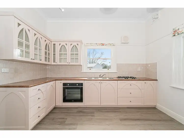 4 Bates Street, Hamilton North NSW 2292