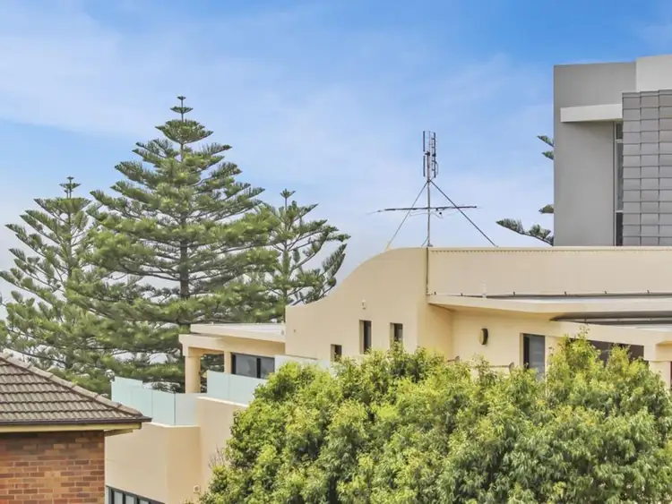 Fifth view of Homely apartment listing, 4/21 Corrimal Street, Wollongong NSW 2500