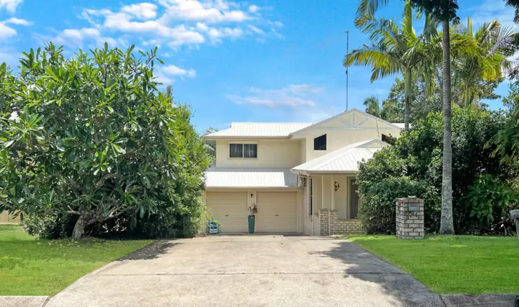 24 Faye Avenue, Scarness QLD 4655