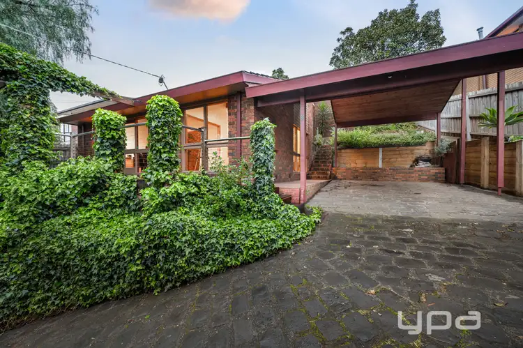 9 Westfield Boulevard