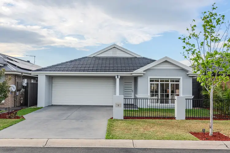 9 Renshaw Street, Catherine Field NSW 2557