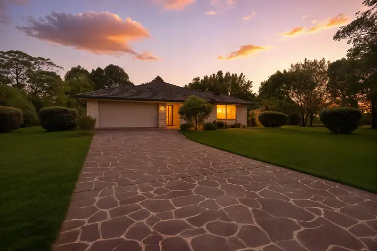 13 Wattlebird Place, Landsborough QLD 4550