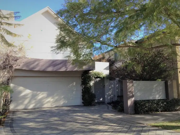 143 Fairway, Crawley WA 6009