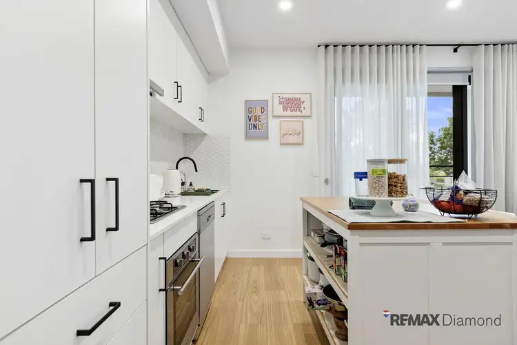 Sixth view of Homely townhouse listing, 10 Hailstone Court, Cranbourne VIC 3977