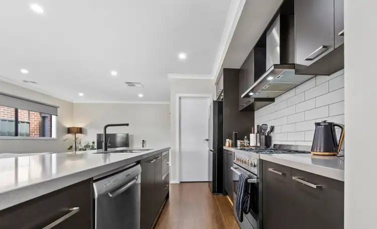 Fifth view of Homely house listing, 7 Fairholme Crescent, Strathtulloh VIC 3338