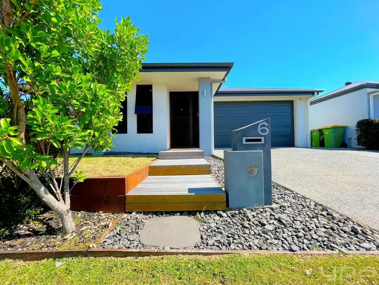 6 Butterleaf Crescent, Pimpama QLD 4209