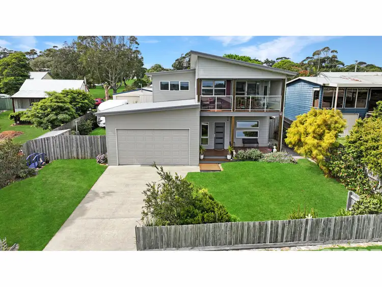 10 Willis Avenue, Marlo VIC 3888