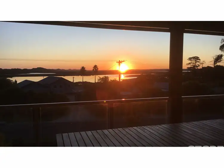 10 Willis Avenue, Marlo VIC 3888