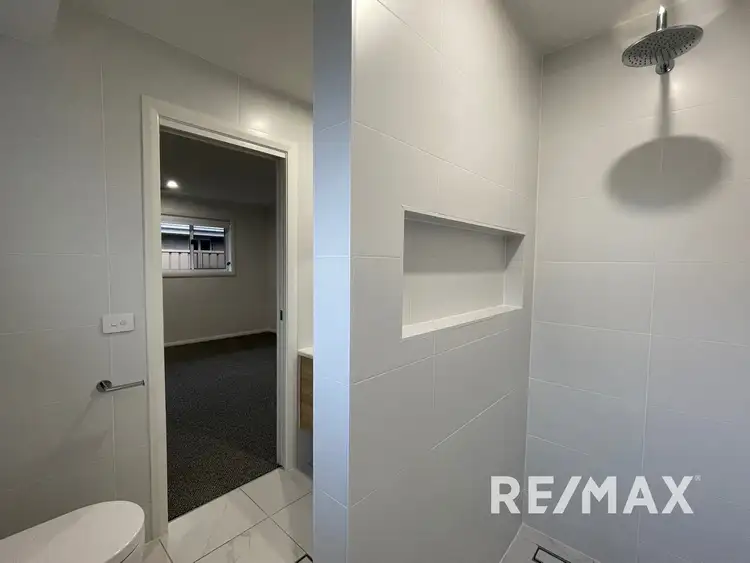 Fifth view of Homely house listing, 2/12 Mitta Mitta Place, Gobbagombalin NSW 2650