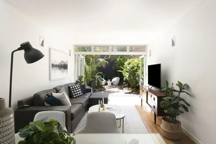 546 Elizabeth Street