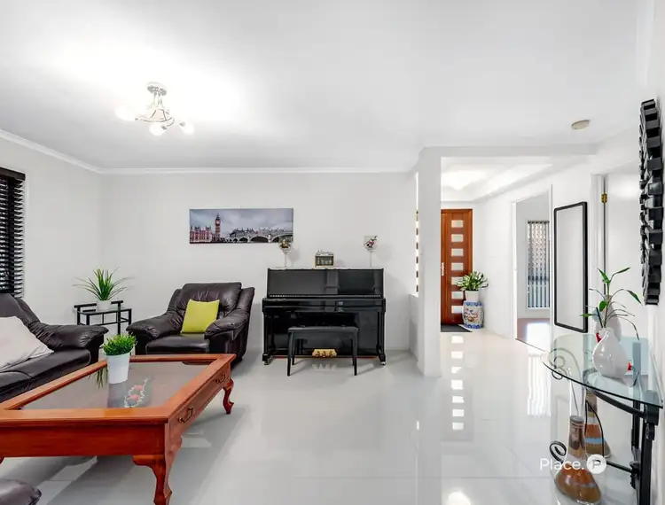 Second view of Homely house listing, 76 Coventry Circuit, Carindale QLD 4152