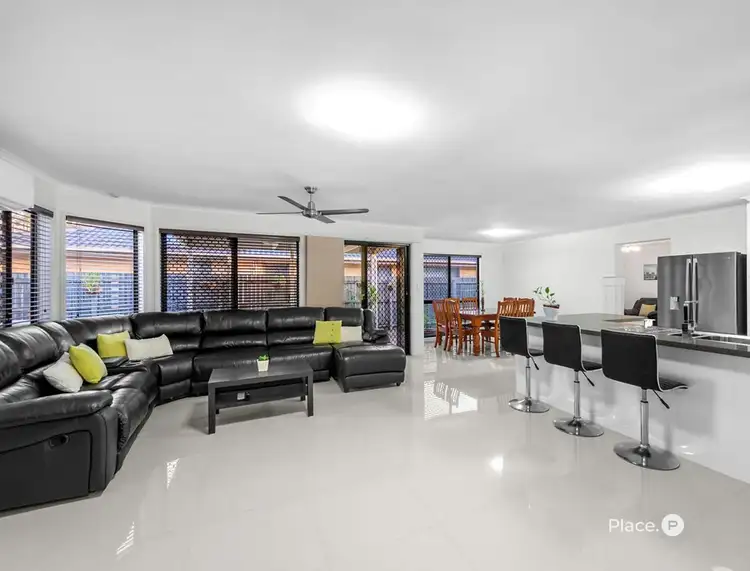 Fifth view of Homely house listing, 76 Coventry Circuit, Carindale QLD 4152