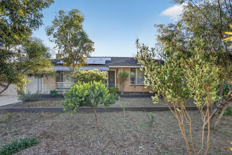 15 Chapman Road, Calista WA 6167