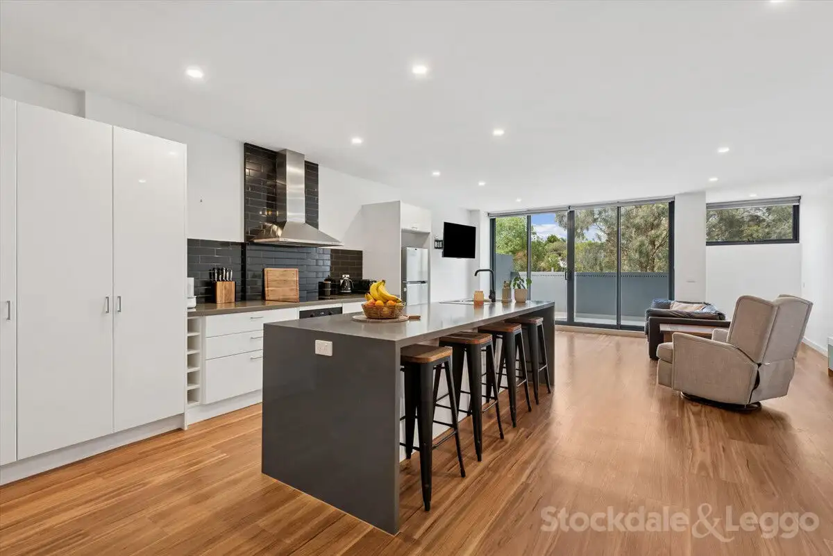 Main view of Homely unit listing, 2/12 Strawberry Way, Chirnside Park VIC 3116