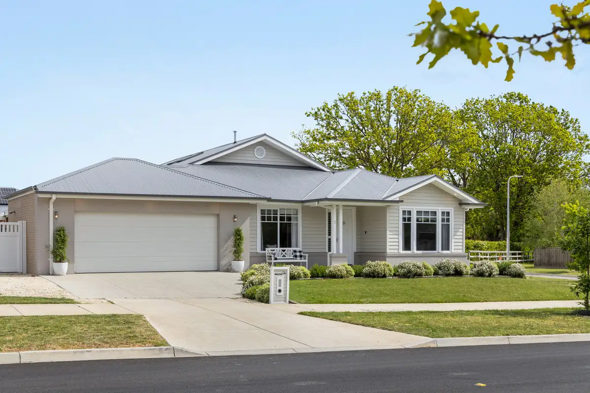 Main view of Homely house listing, 1 Montvue Court, Gisborne VIC 3437