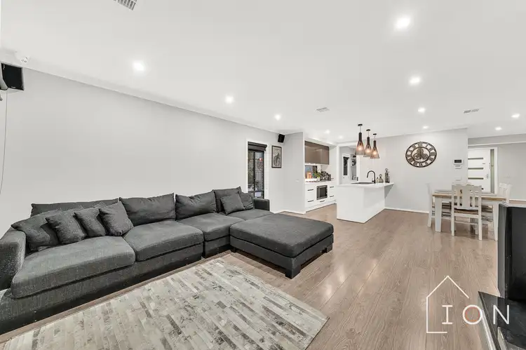 Sixth view of Homely house listing, 7 Napoleon Close, Cranbourne East VIC 3977