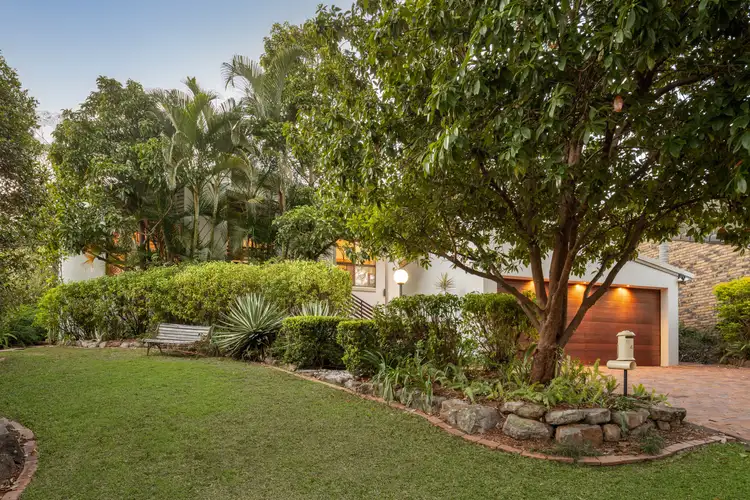 4 Narnoo Street, Chapel Hill QLD 4069