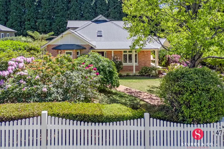 47 Waratah Road, Wentworth Falls NSW 2782
