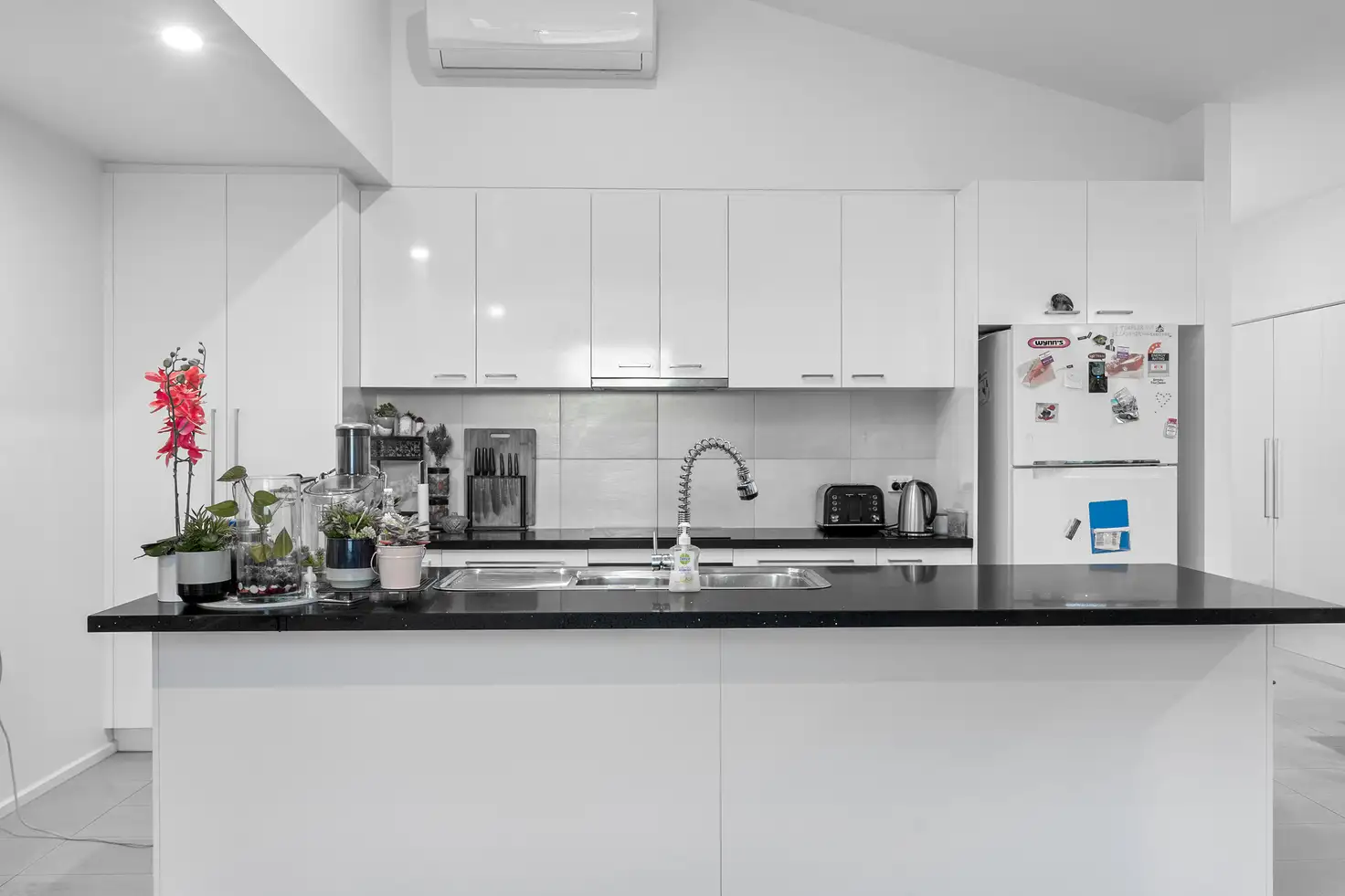 Main view of Homely unit listing, 101/27 Hotham Street, Cranbourne VIC 3977