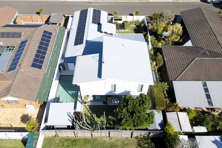 24 Coonang Crescent, Warana QLD 4575