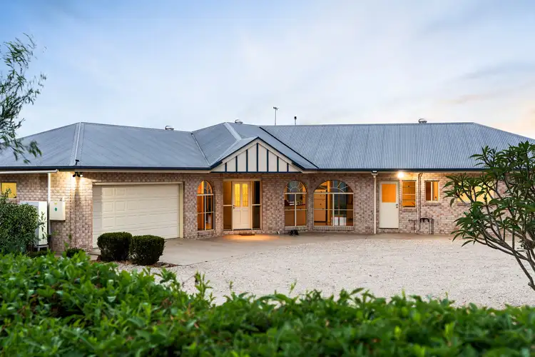 189 Priors Road, Rockmount QLD 4344