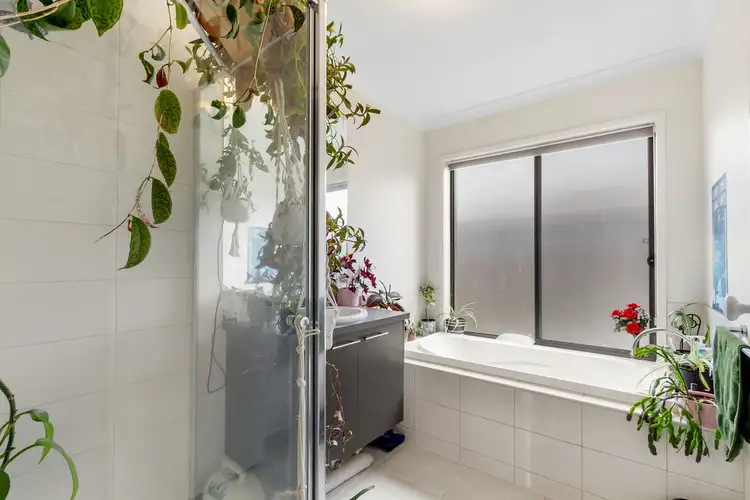 Third view of Homely house listing, 3 Peppercorn Close, Sale VIC 3850