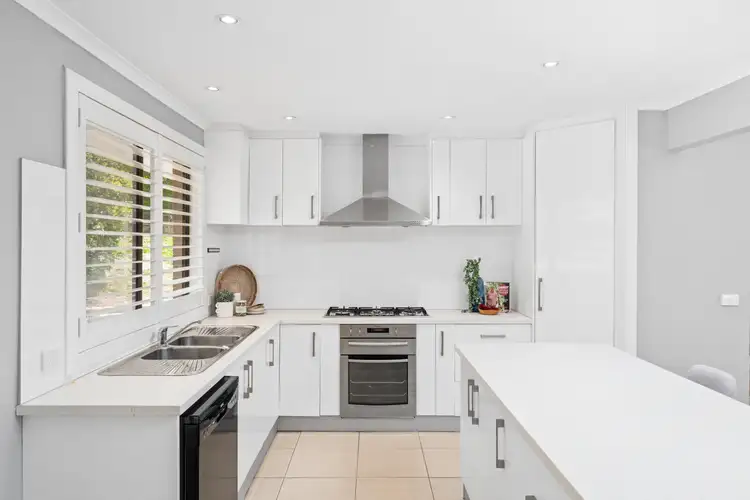 1 Woodside Terrace, Narara NSW 2250