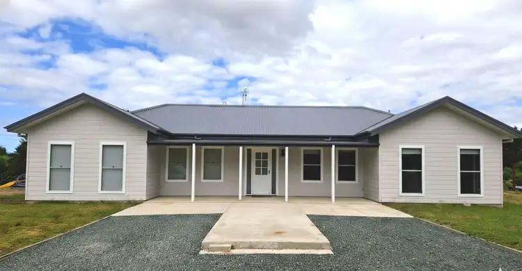 2 Curyo Lane, Bega NSW 2550