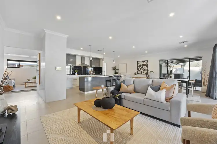 65 Monticello Parkway, Piara Waters WA 6112