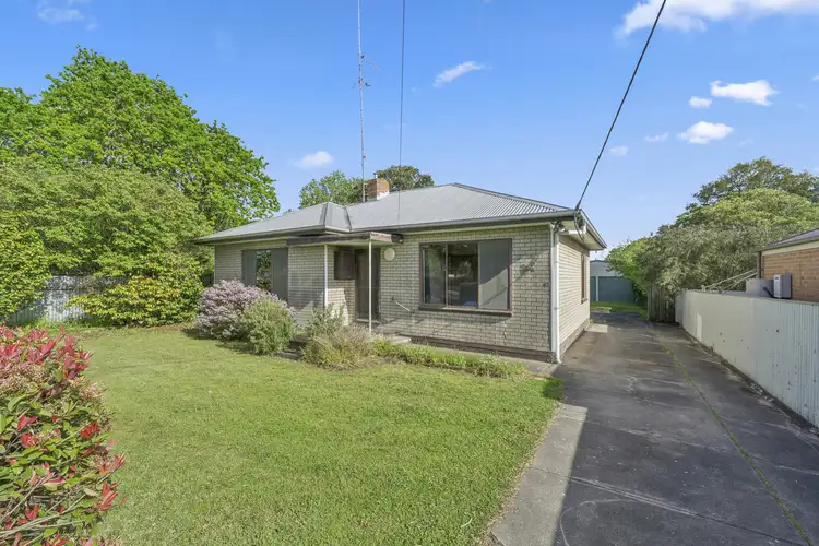 87 Wallace Street, Colac VIC 3250