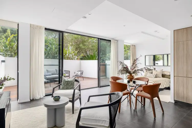 5-11 Pyrmont Bridge Road