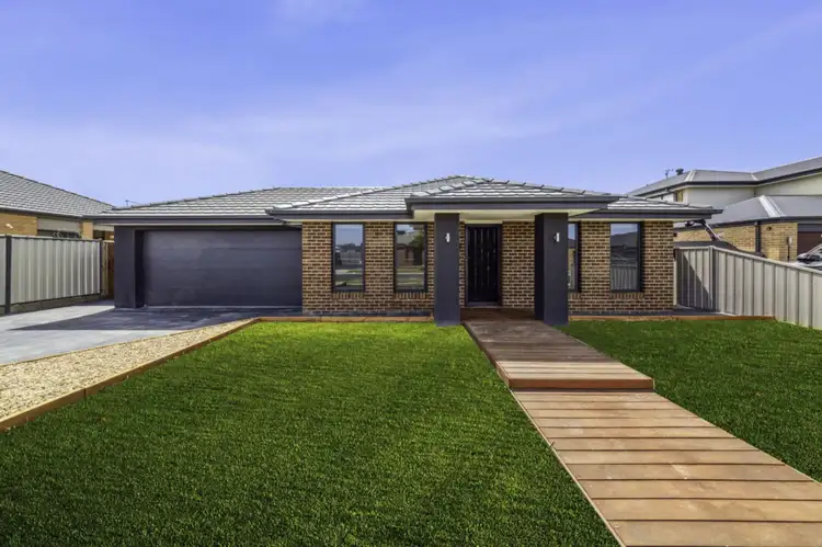 3 Stedman Way, Lang Lang VIC 3984