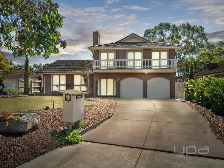 29 Campaspe Crescent